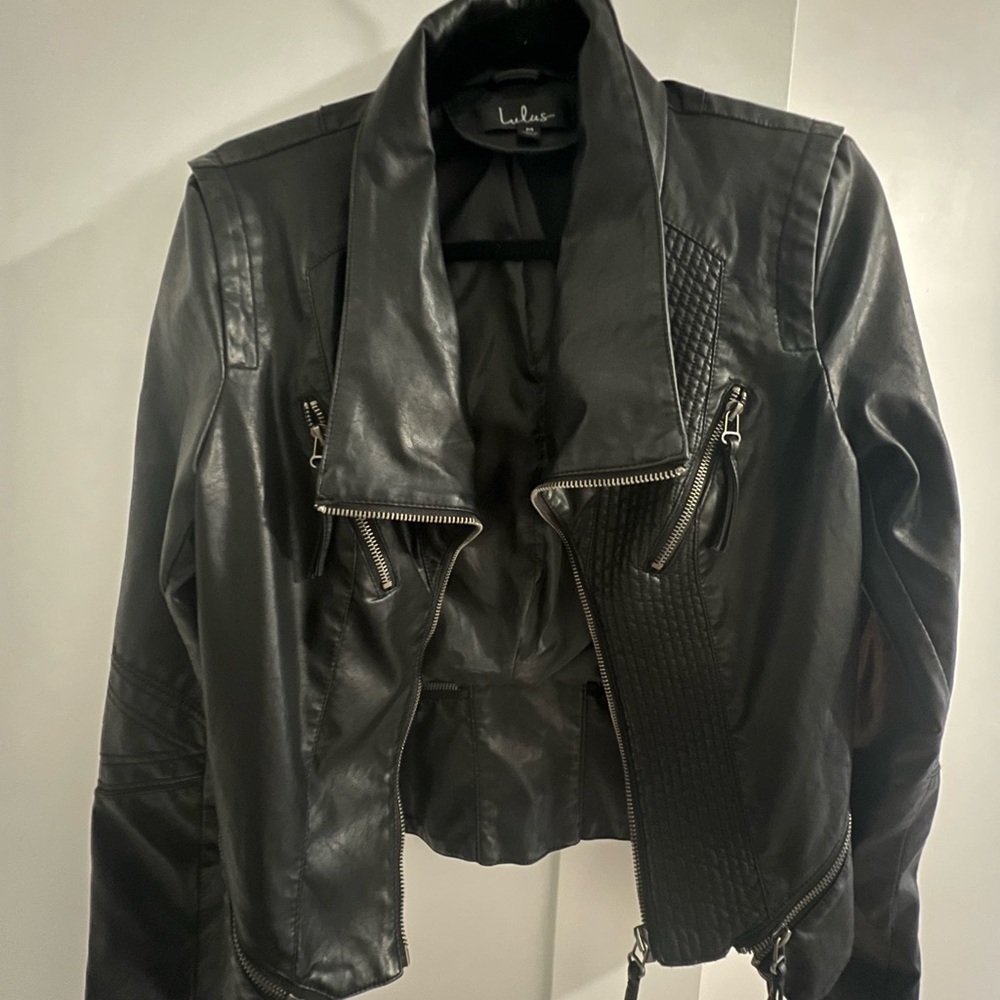 Lulu’s Vegan Leather Jacket size Medium Never been worn